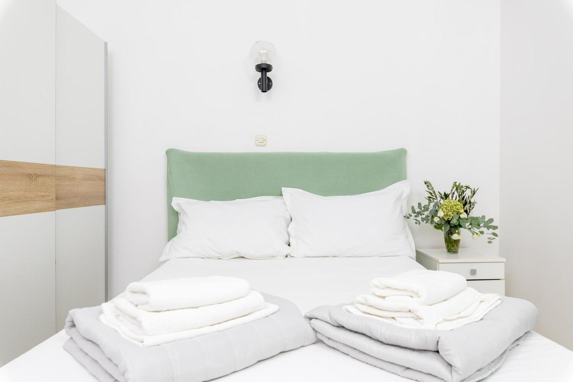 Apartmani Ruzica Zastražišće エクステリア 写真