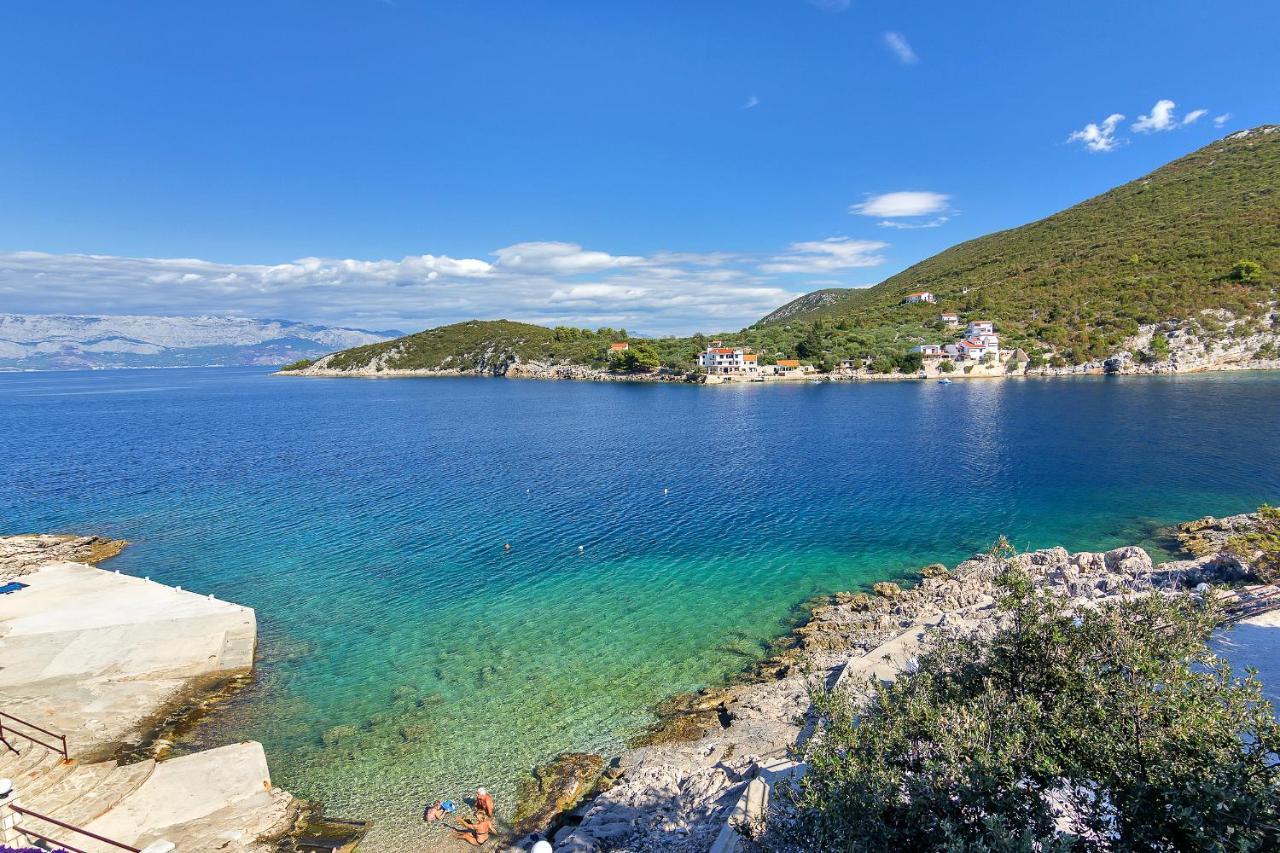 Apartmani Ruzica Zastražišće エクステリア 写真